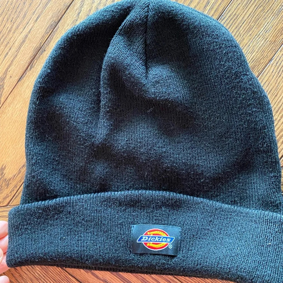 Lot of 2 Dickies beanies - Picture 2 of 5